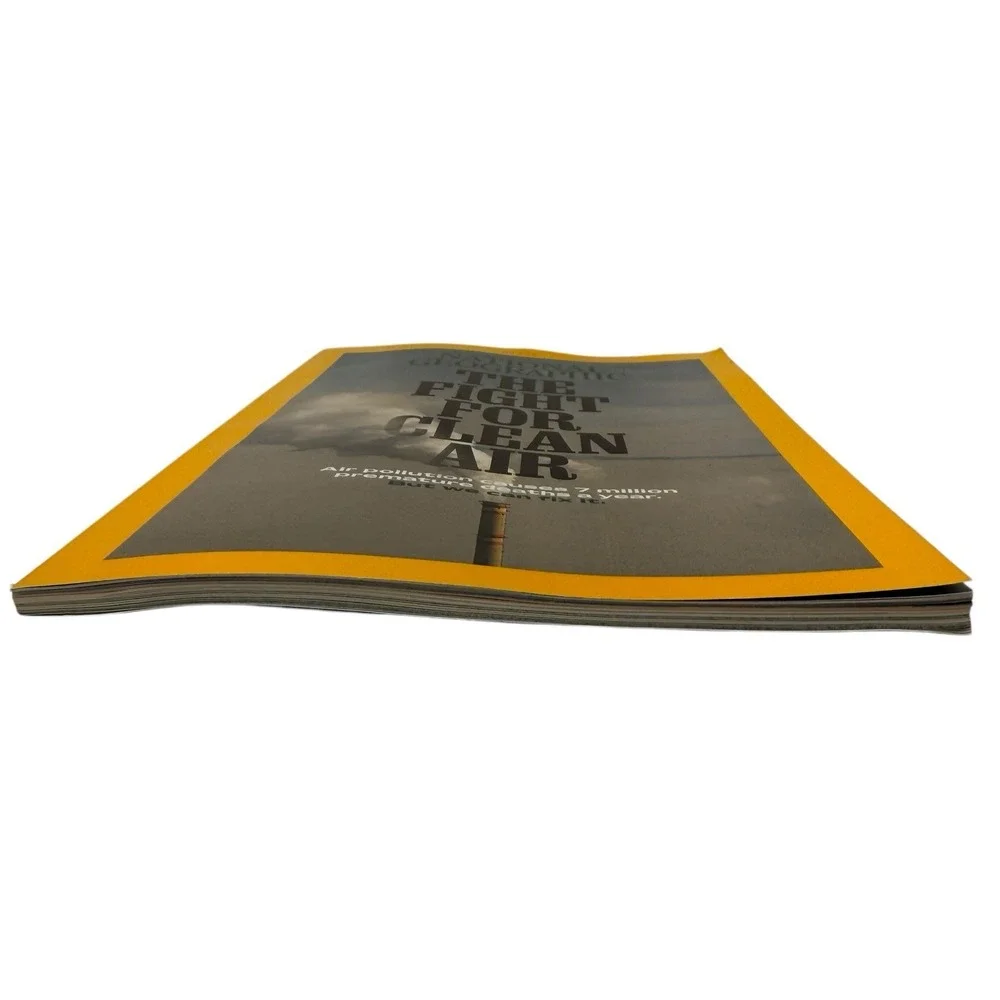 National Geographic Magazine April 2021 The Fight‎ for Clean Air, Pollution